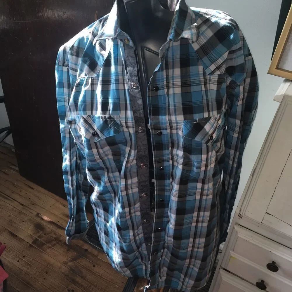 Cowboy Legend XL snap down western style blue plaid shirt